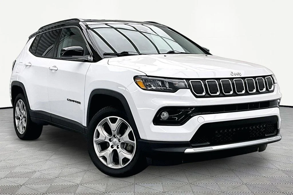 Certified Used 2022 Bright White Clearcoat Jeep Limited image 12
