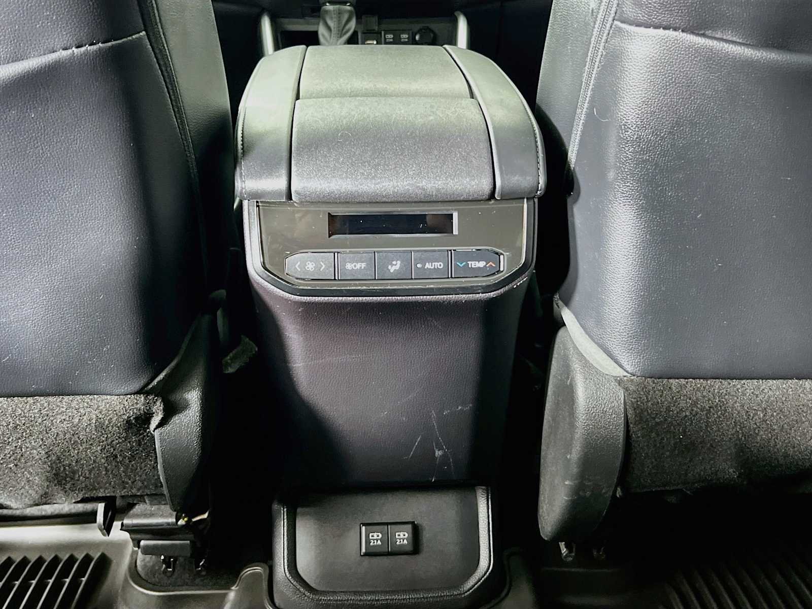 Used 2021 Blizzard Pearl Toyota XLE image 26