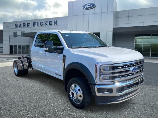 2026 Ford F-450 Lariat 4x4 Crew Cab 179-In DRW's photo