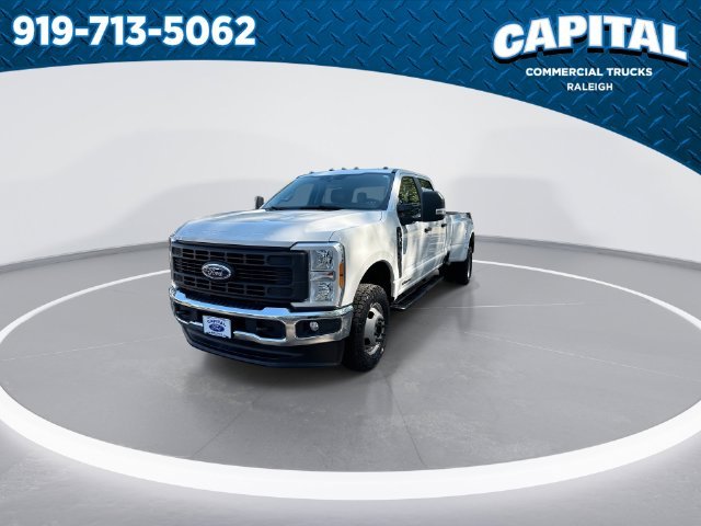 Used 2024 White Ford XL image 5
