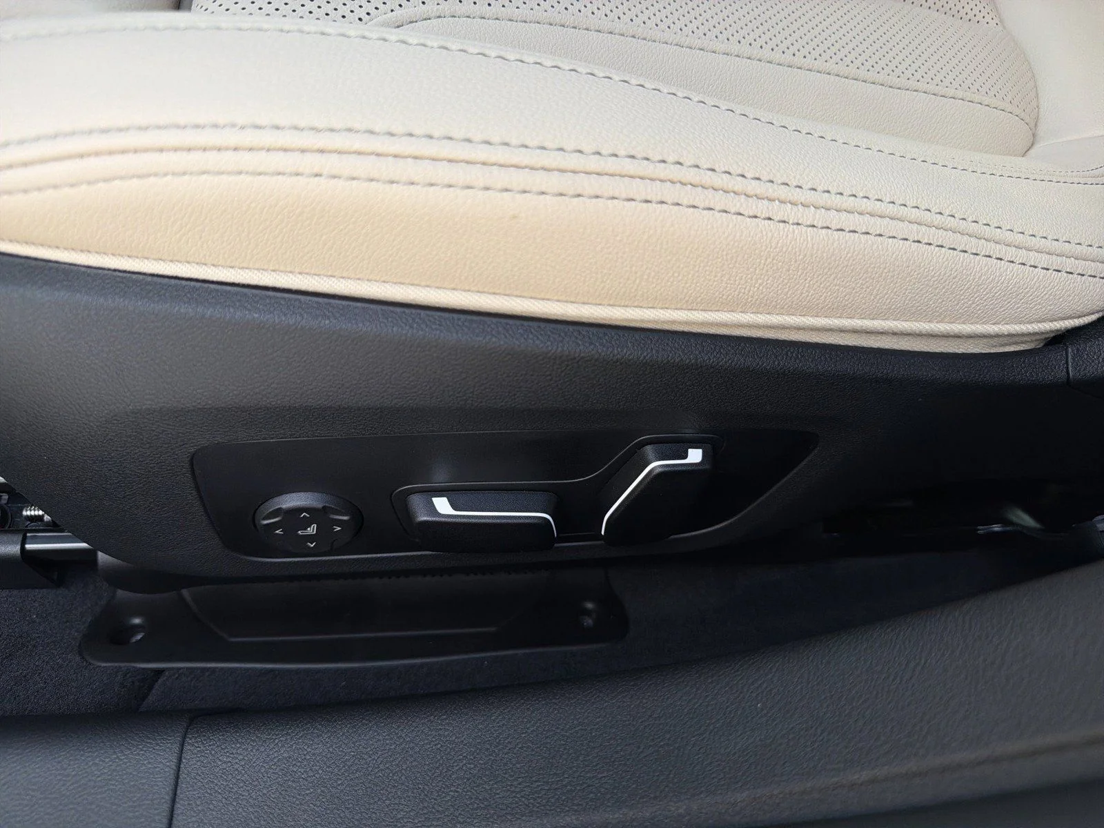 New 2026 Dravit Grey Metallic BMW M440i xDrive Gran Coupe image 24