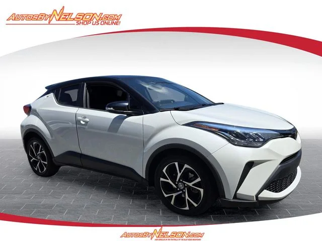 Used 2020 White Toyota XLE image 1