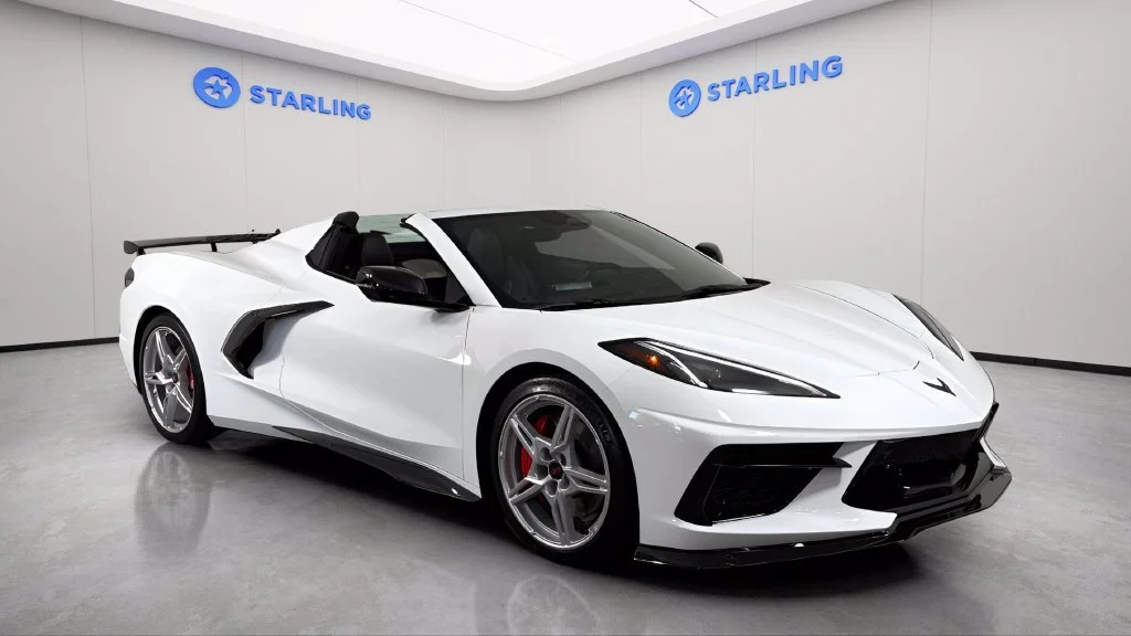 Used 2025 Arctic White Chevrolet 3LT image 14
