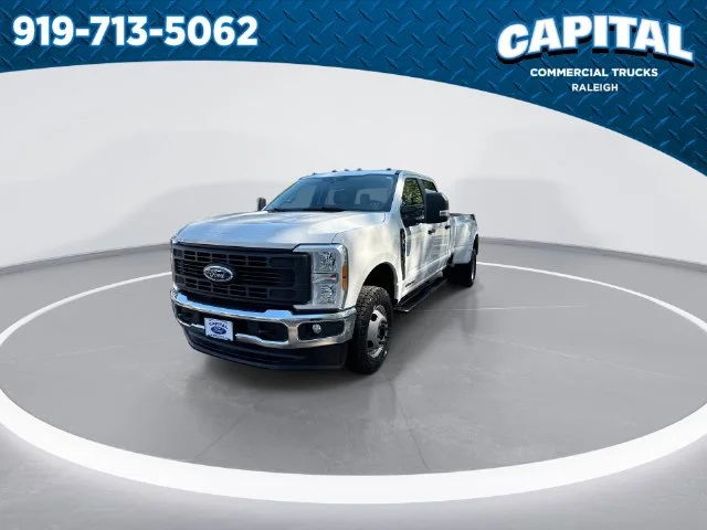 Used 2024 White Ford XL image 5