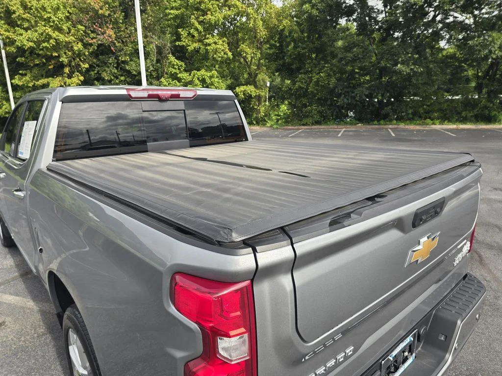 Used 2024 Sterling Gray Metallic Chevrolet High Country image 12