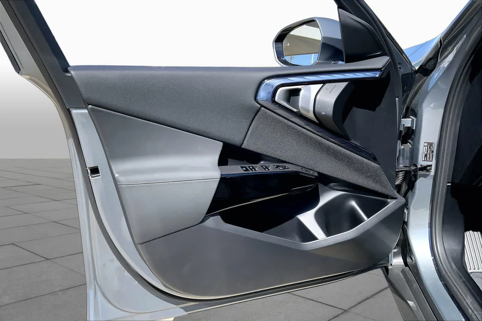 New 2026 Skyscraper Grey Metallic BMW 30 xDrive image 10