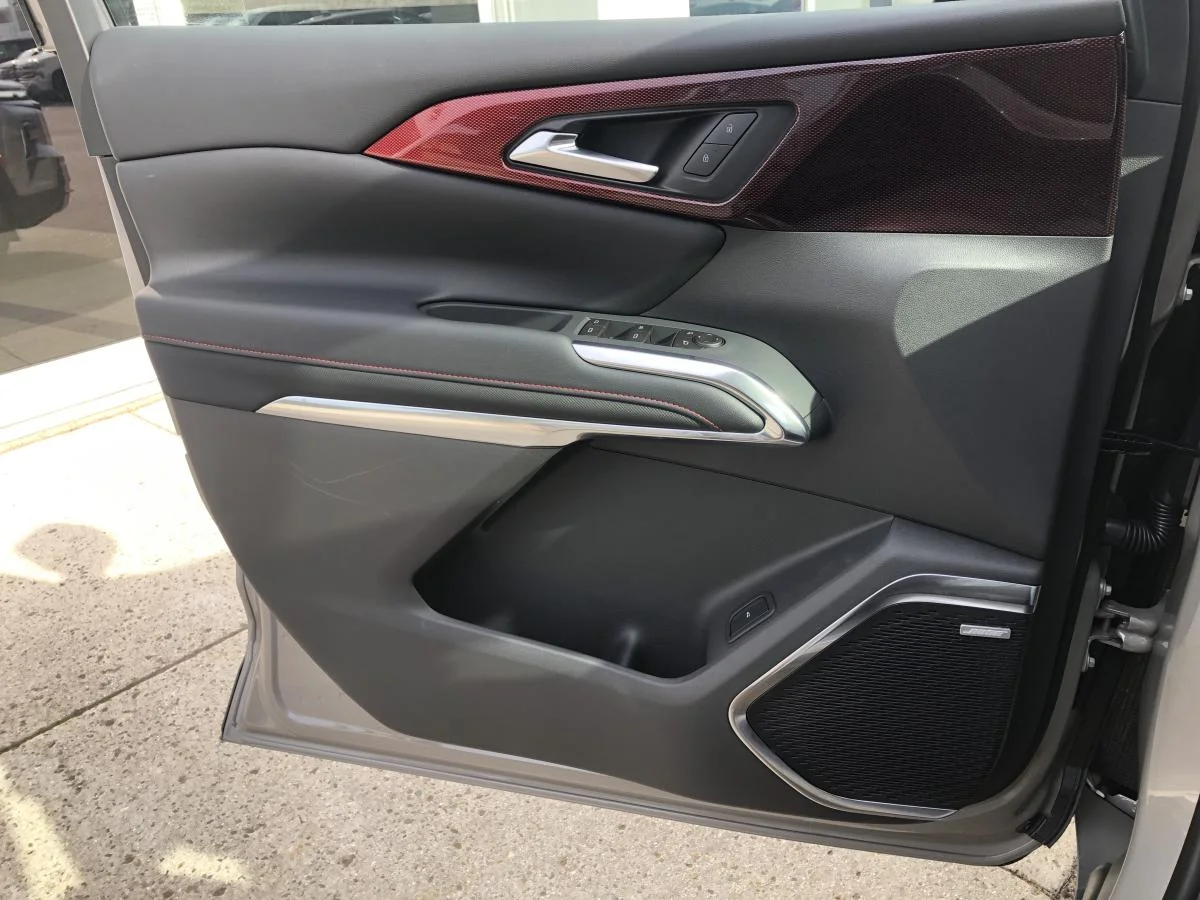 New 2026 Grey Chevrolet Awd 4dr Z71 image 19
