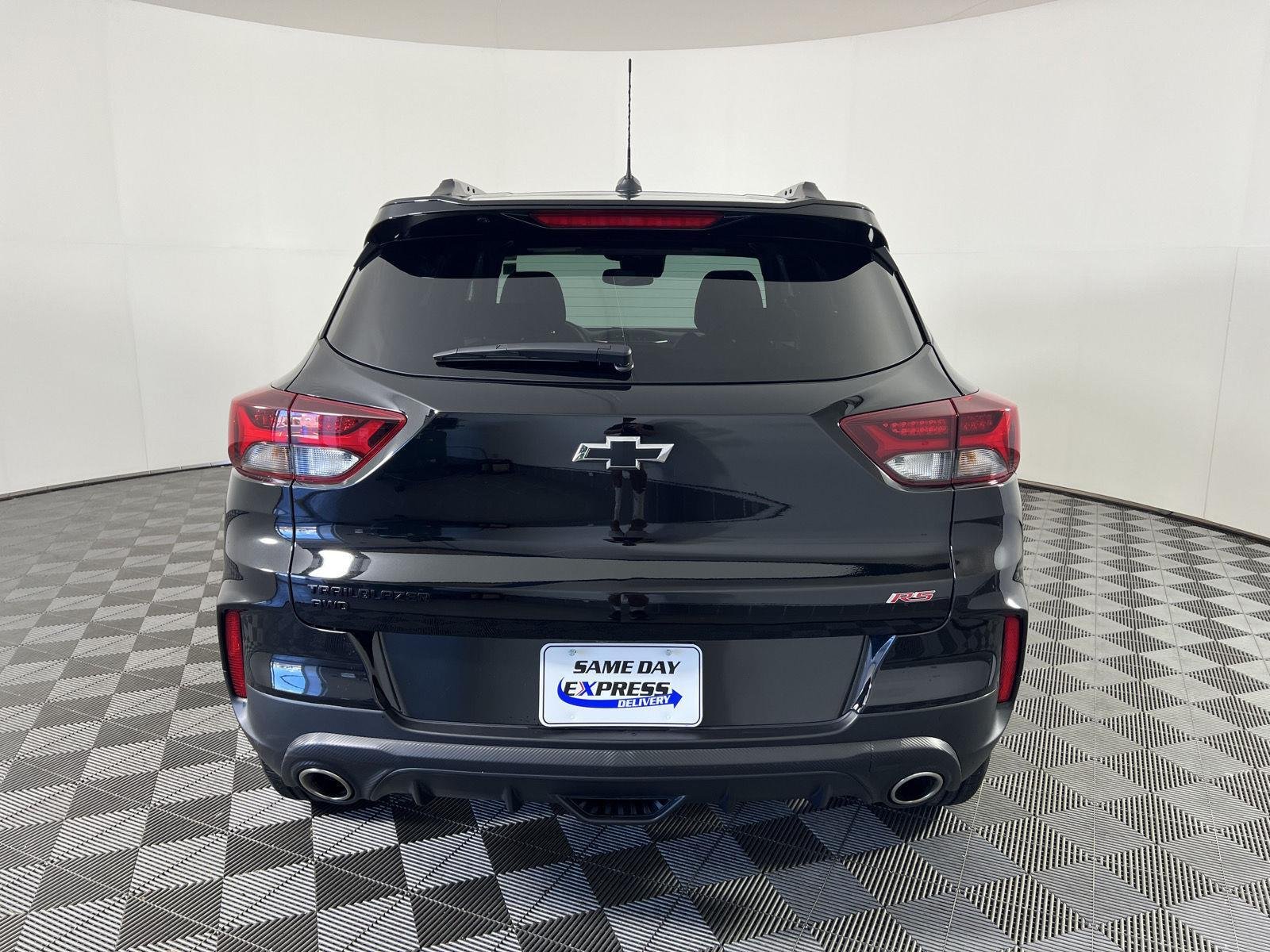 Used 2023 Mosaic Black Metallic Chevrolet RS image 25