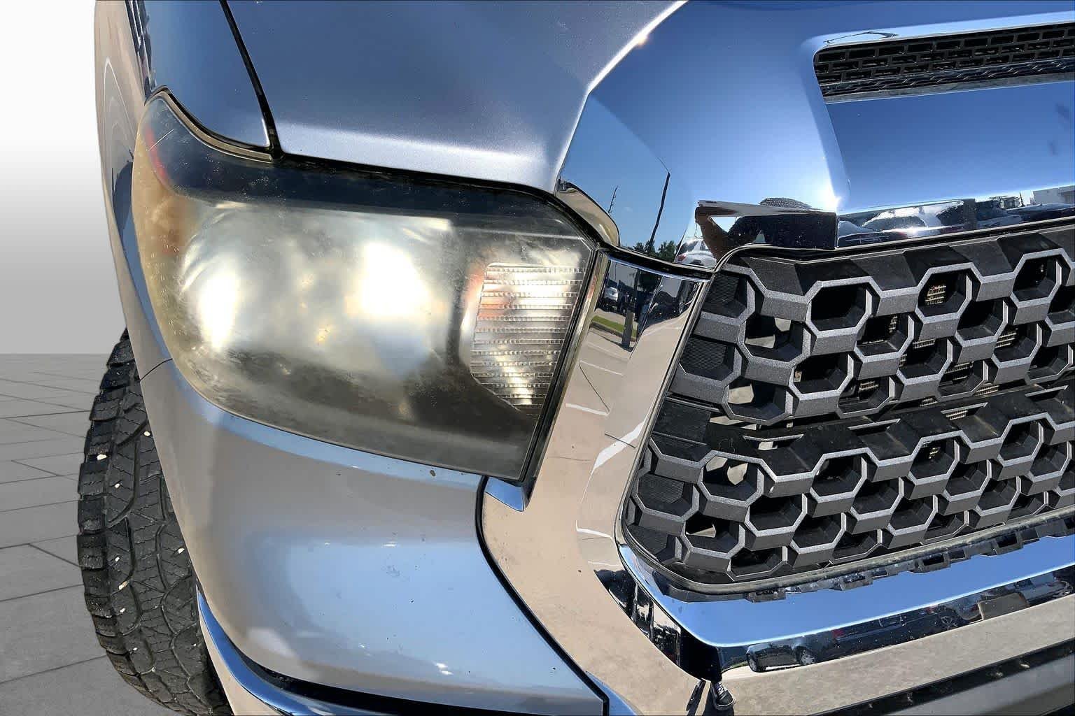 Used 2019 Silver Sky Metallic Toyota SR5 image 26