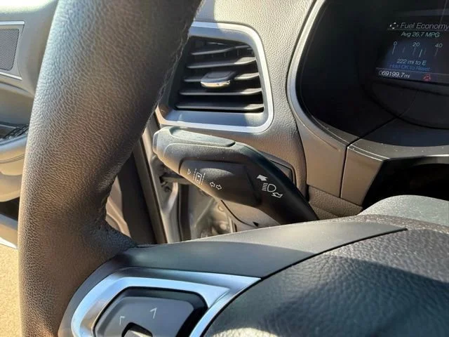Used 2022 Black Ford SEL image 21