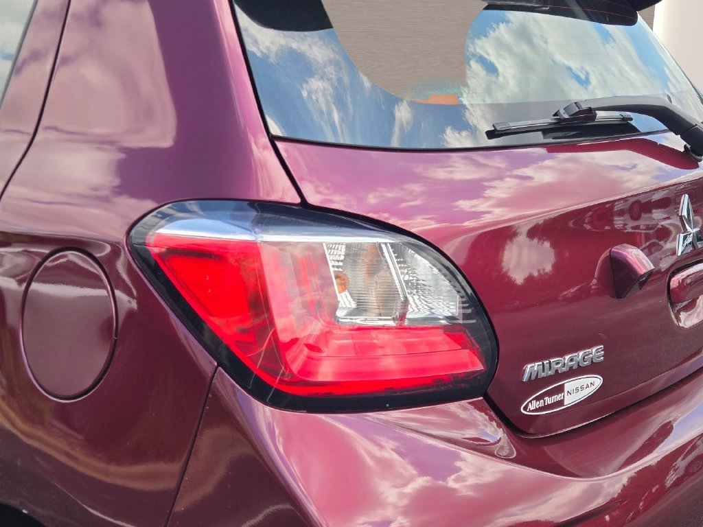 Used 2024 Red Mitsubishi LE image 11