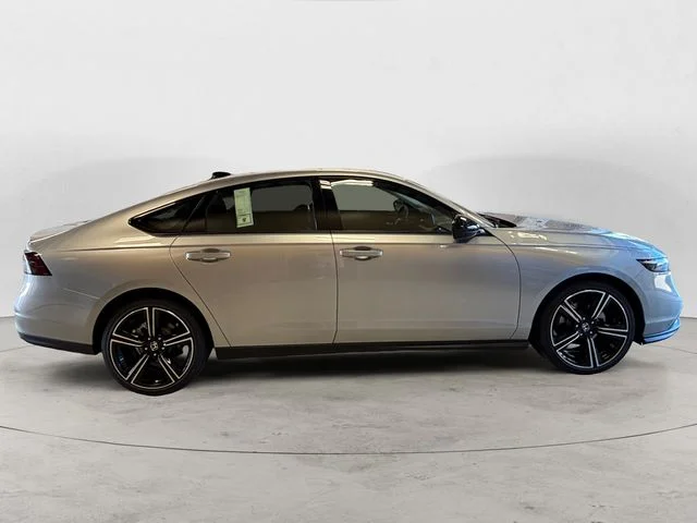 New 2026 Silver Honda SE image 7