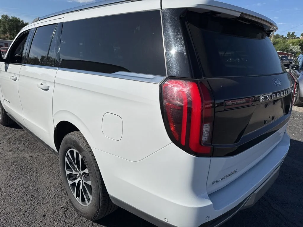 Certified Used 2025 Oxford White Ford Platinum image 12