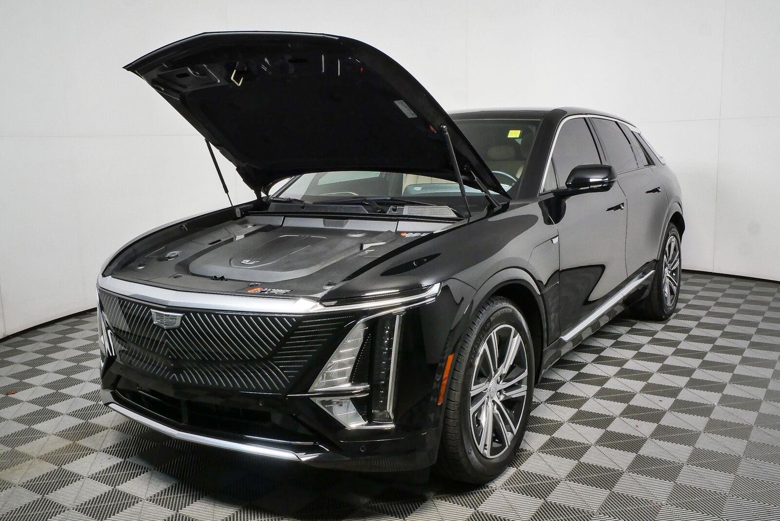 Certified Used 2024 Stellar Black Metallic Cadillac Luxury 3 image 30