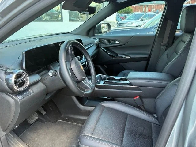 Used 2025 Sterling Gray Metallic Chevrolet LT image 8