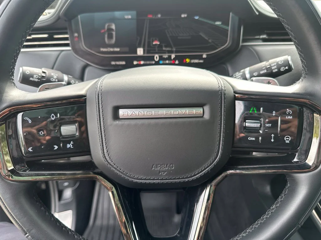 Used 2023 Black Land Rover First Edition image 18