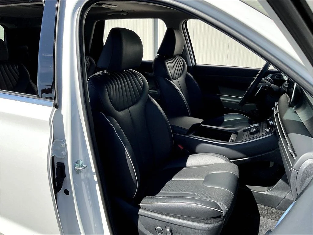 Used 2023 White Hyundai Limited image 30