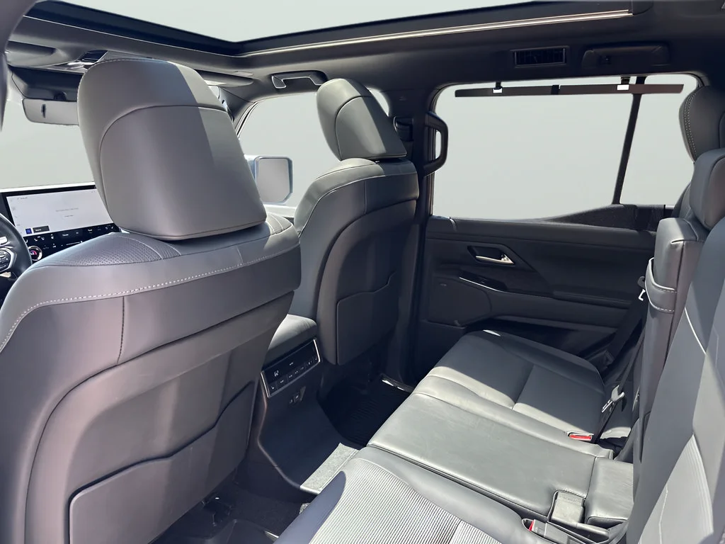 Used 2024  Lexus GX 550 Luxury image 42