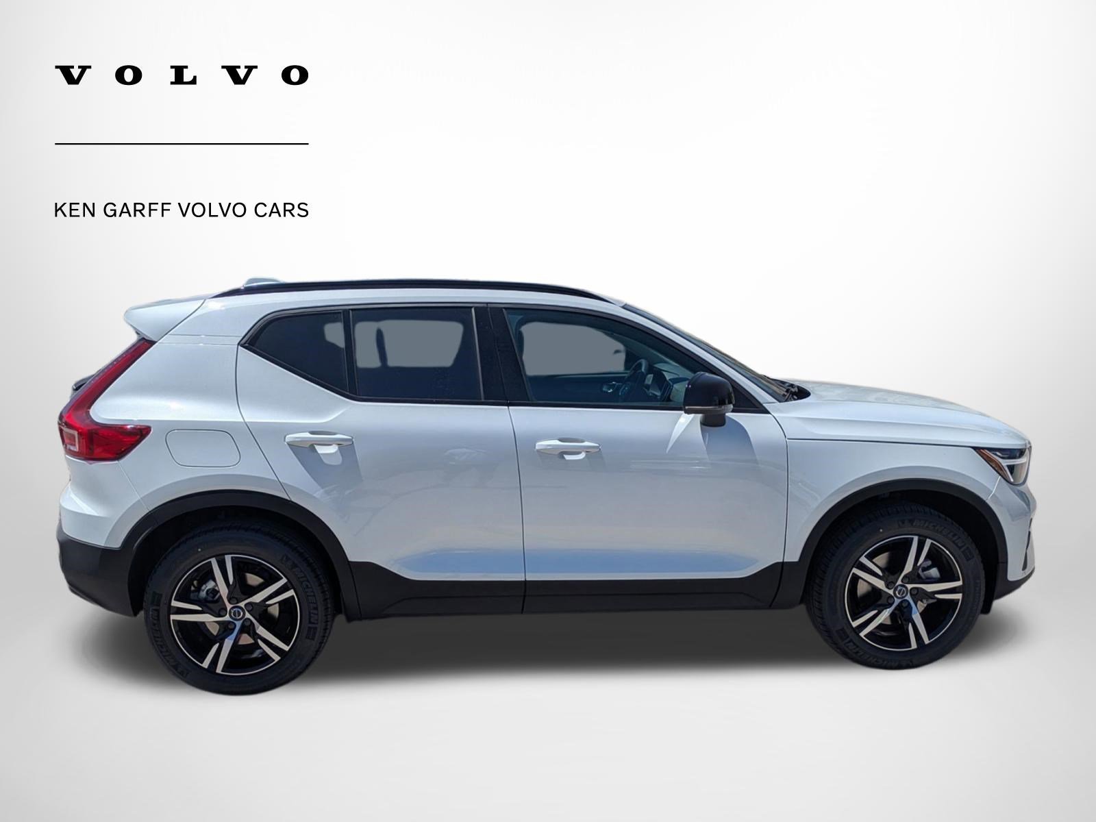 New 2026 Crystal White Volvo Core image 2