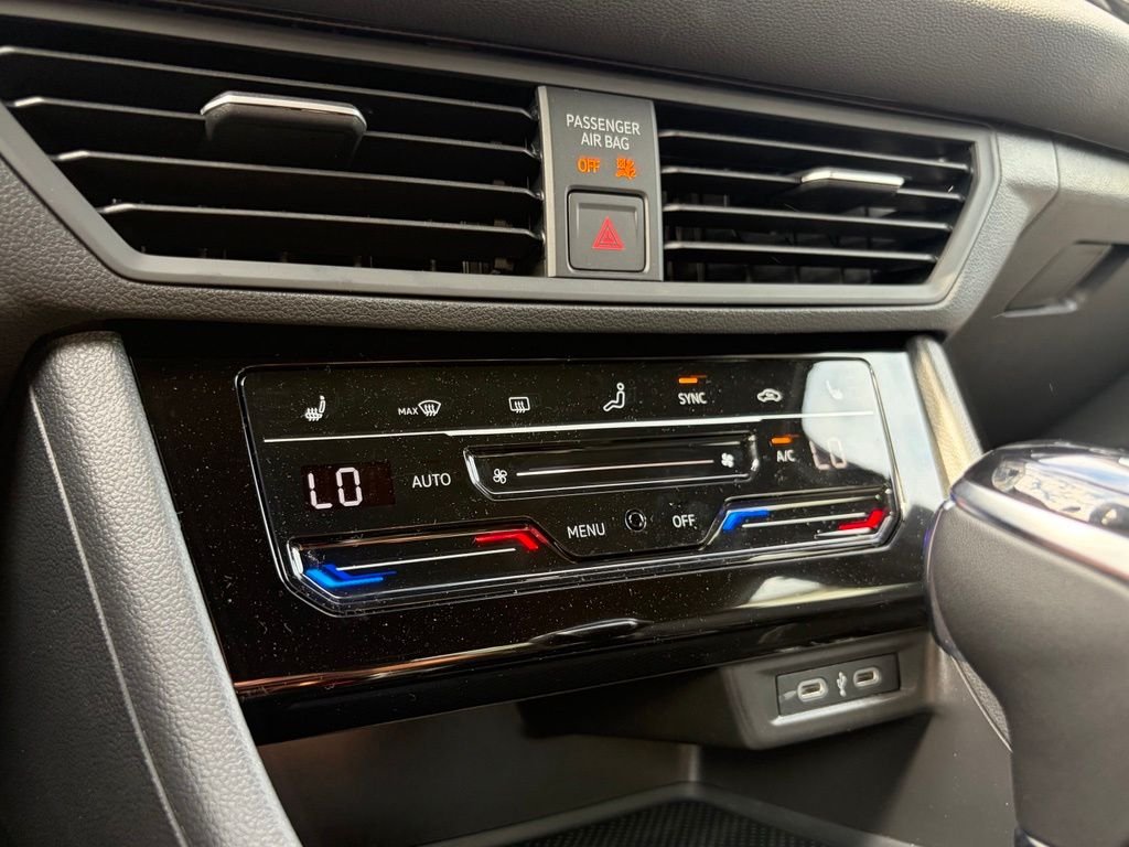 New 2026 Platinum Gray Metallic Volkswagen 1.5T Sport image 25