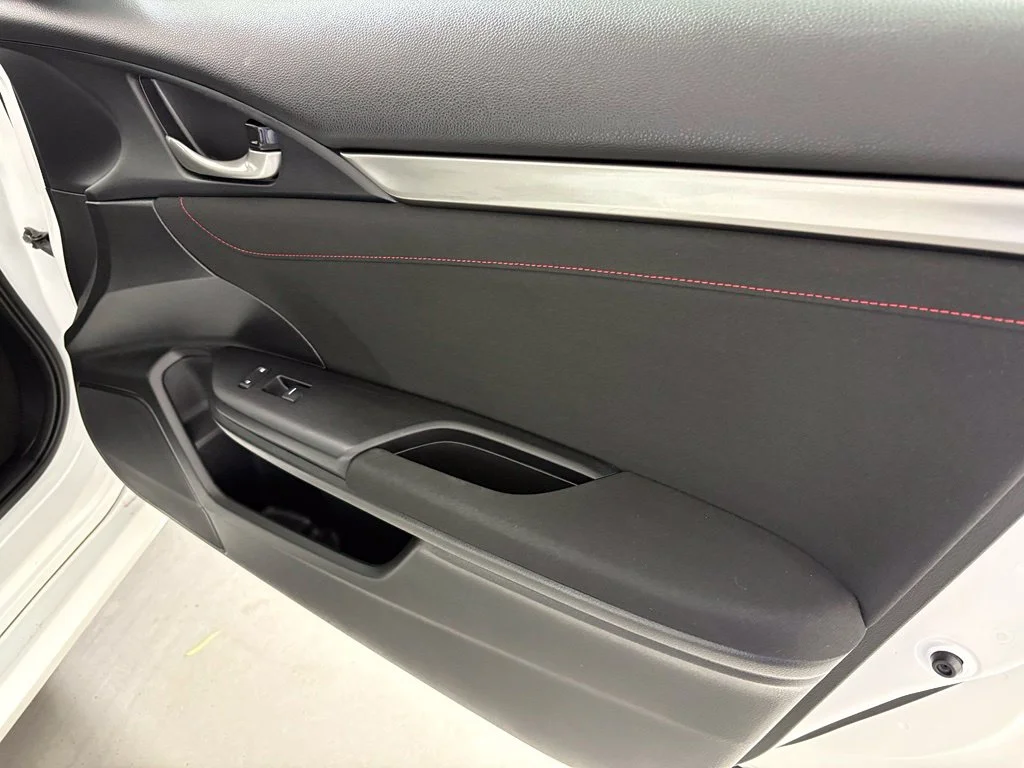 Used 2018 White Honda Si image 41