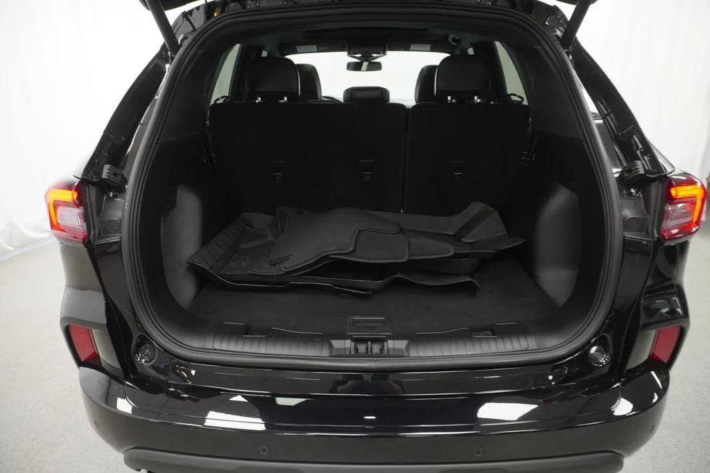 Used 2025 Black Ford ST-Line Elite image 45