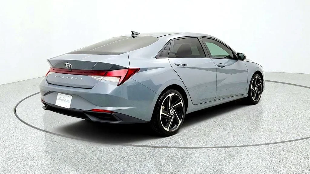 Used 2021 Electric Shadow Hyundai SE IVT SULEV *Ltd Avail* image 5