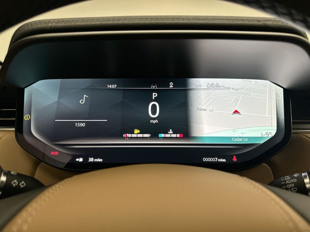New 2026 Fuji White Land Rover SE image 15