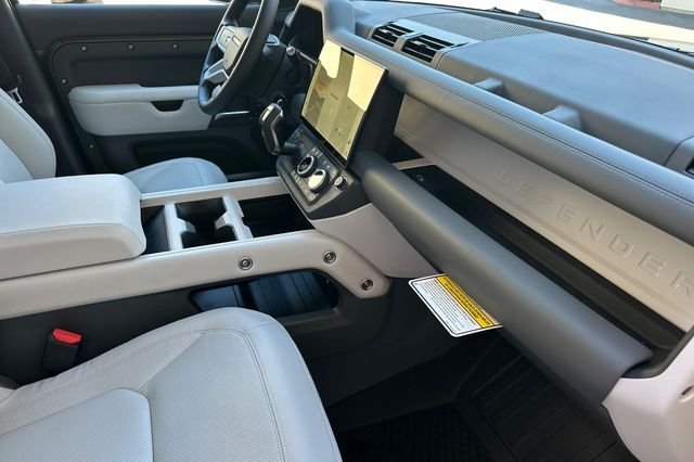 New 2026 Woolstone Green LAND ROVER S image 15