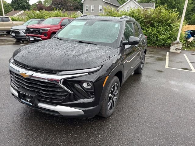 New 2026 Mosaic Black Metallic Chevrolet LT image 2