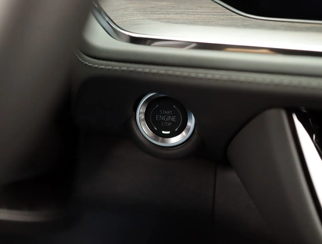 New 2026 Summit White Chevrolet LT image 20