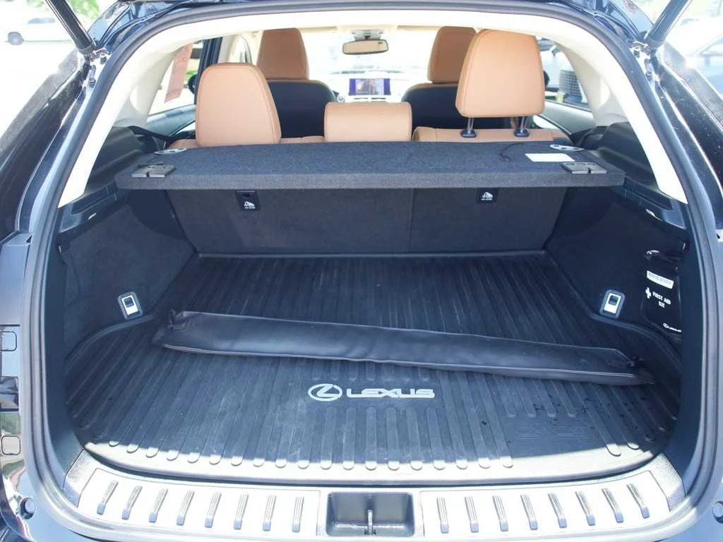 2021 Lexus NX 300 - Photo 38