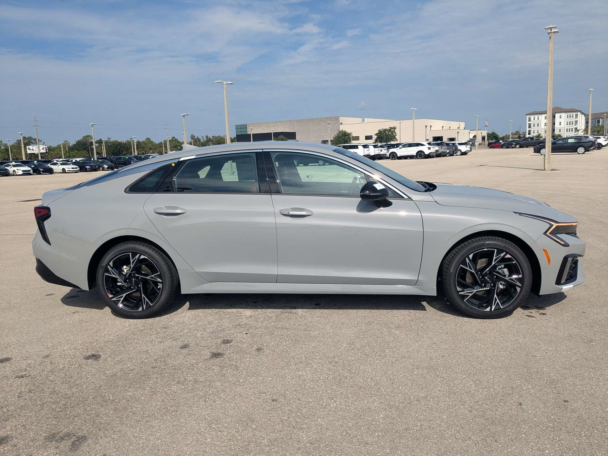 New 2026 Wolf Gray Kia GT-Line FWD image 4