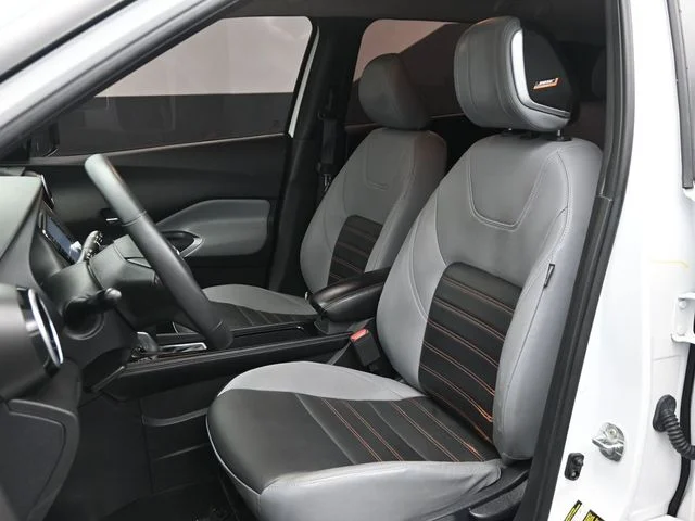 Used 2023 White Nissan SR image 11