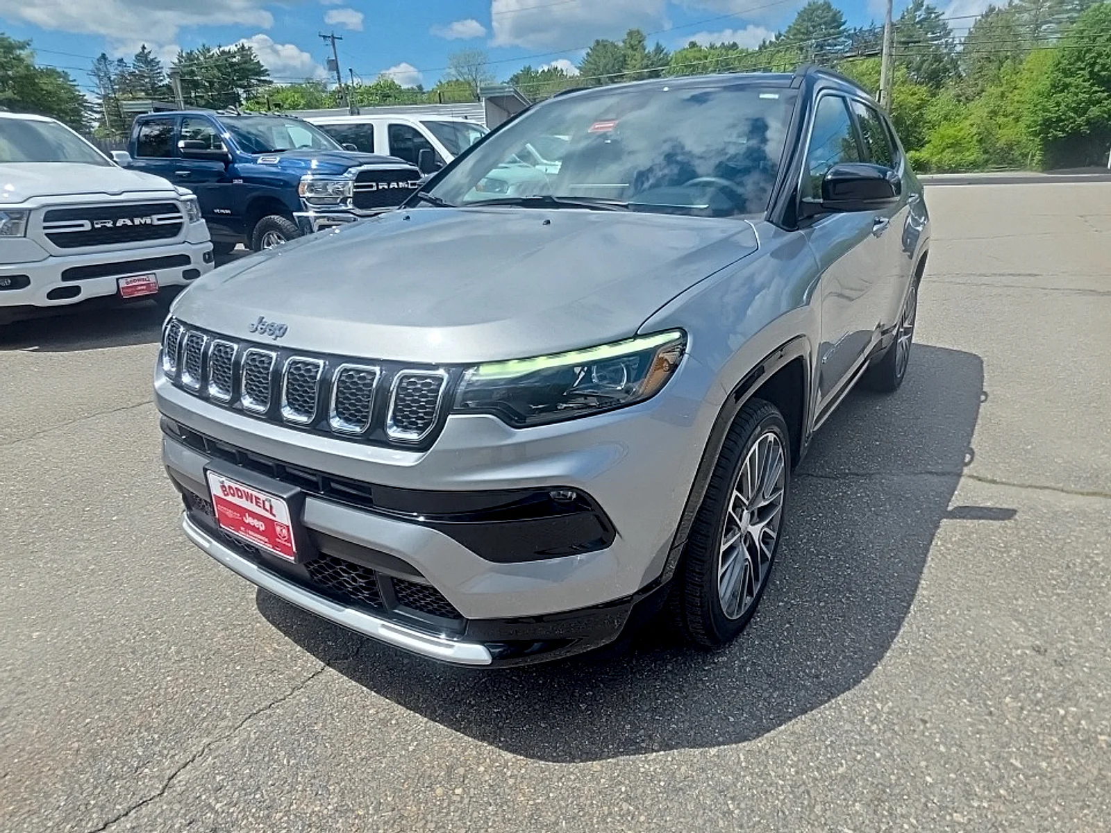 2023 Jeep Compass Limited 4X4's photo
