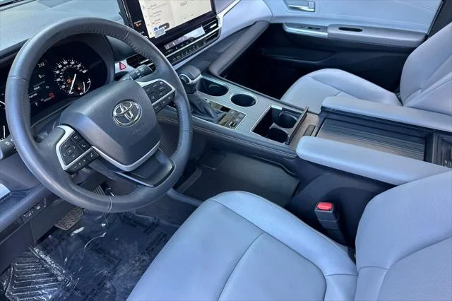 Certified Used 2025 RUBY FLARE PEARL* Toyota  image 10
