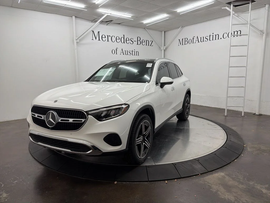 Used 2026 White Mercedes-Benz GLC 300 image 3