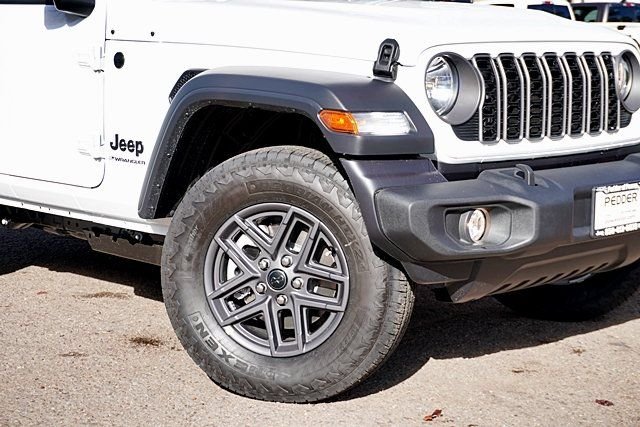 New 2026 Bright White Clear-Coat Exterior Paint Jeep Sport image 4
