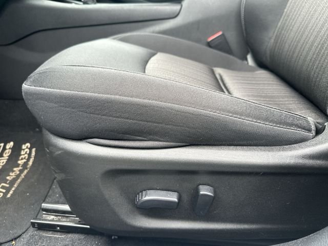 Used 2024 Silver Nissan 2.5 SV image 16
