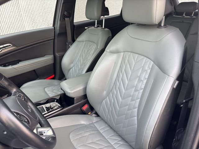 Certified Used 2024 Ebony Black Kia X-Line image 27