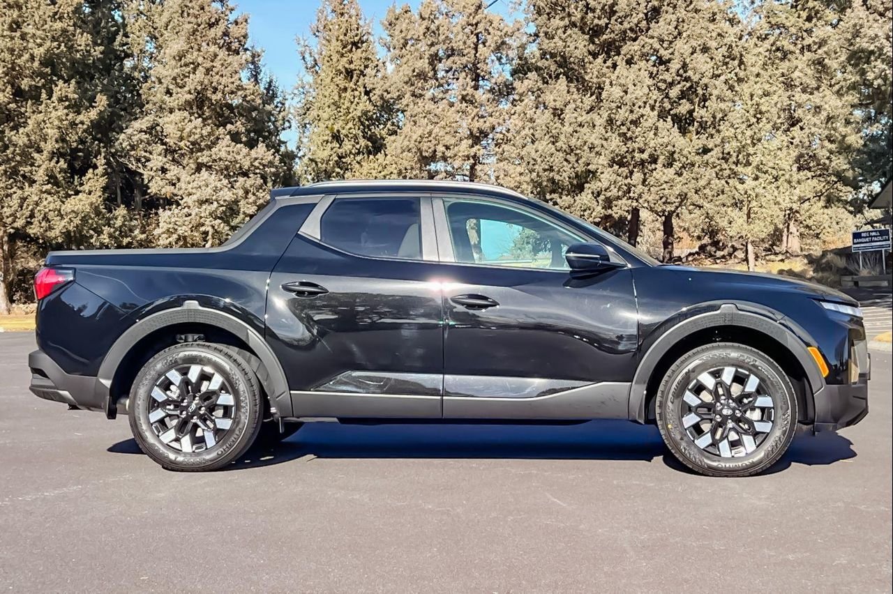 New 2026 Black Hyundai SEL AWD image 3