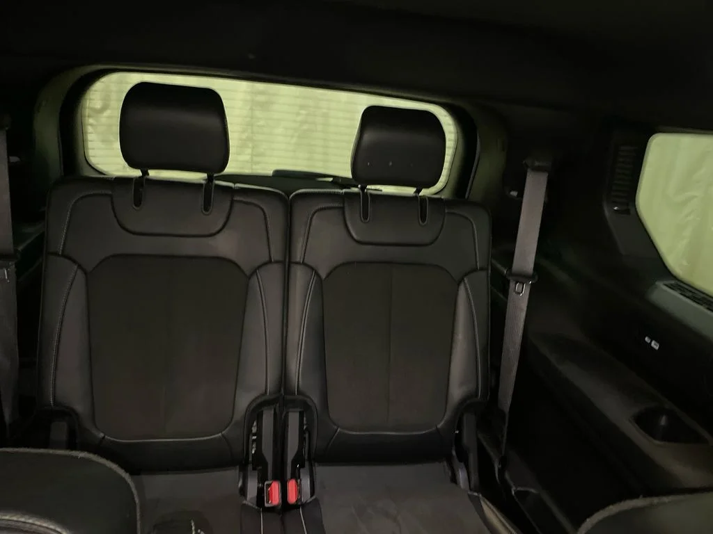 Used 2021 Silver Zynith Jeep Altitude image 28