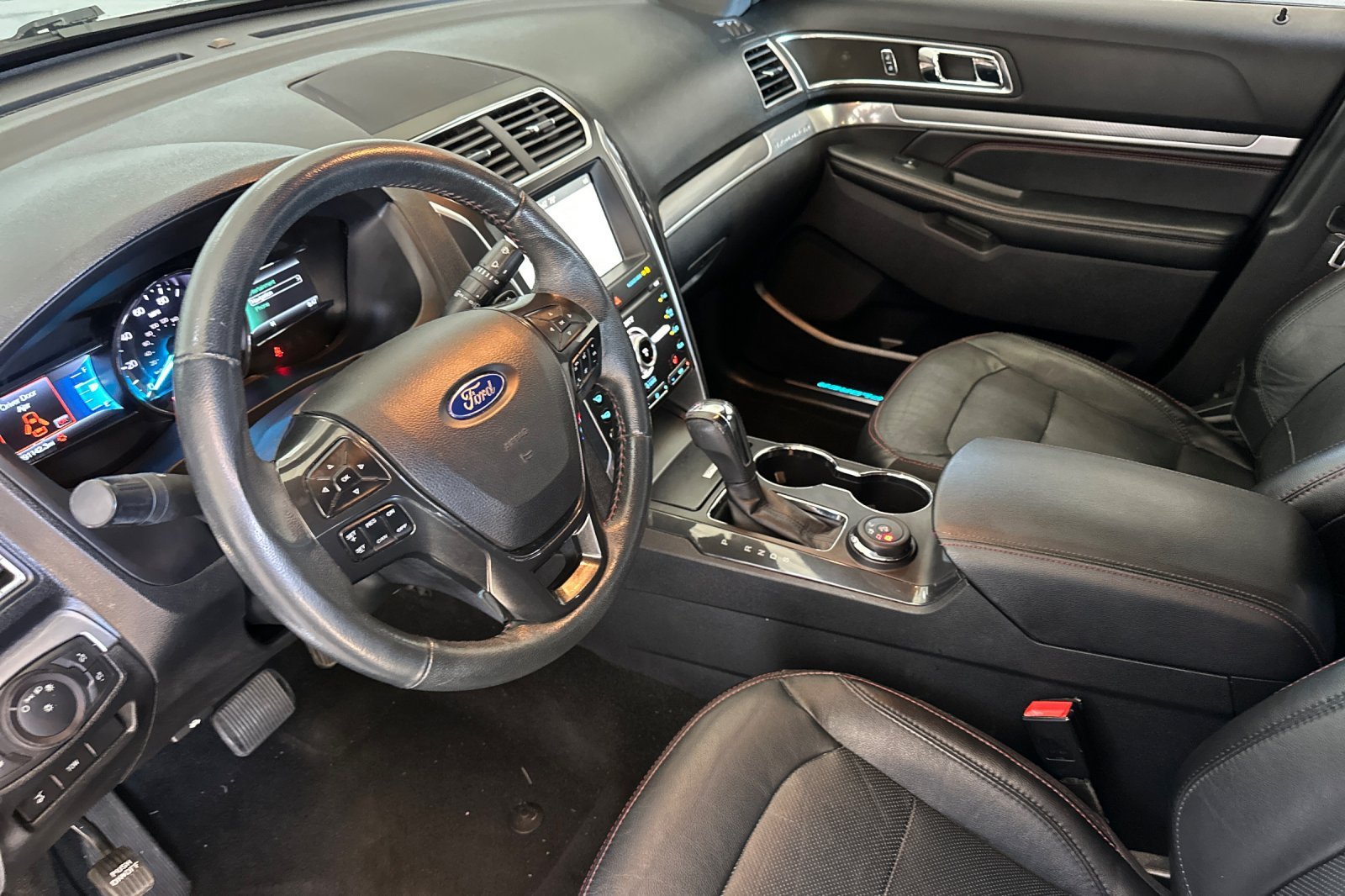 Used 2019 Silver Ford Sport image 9