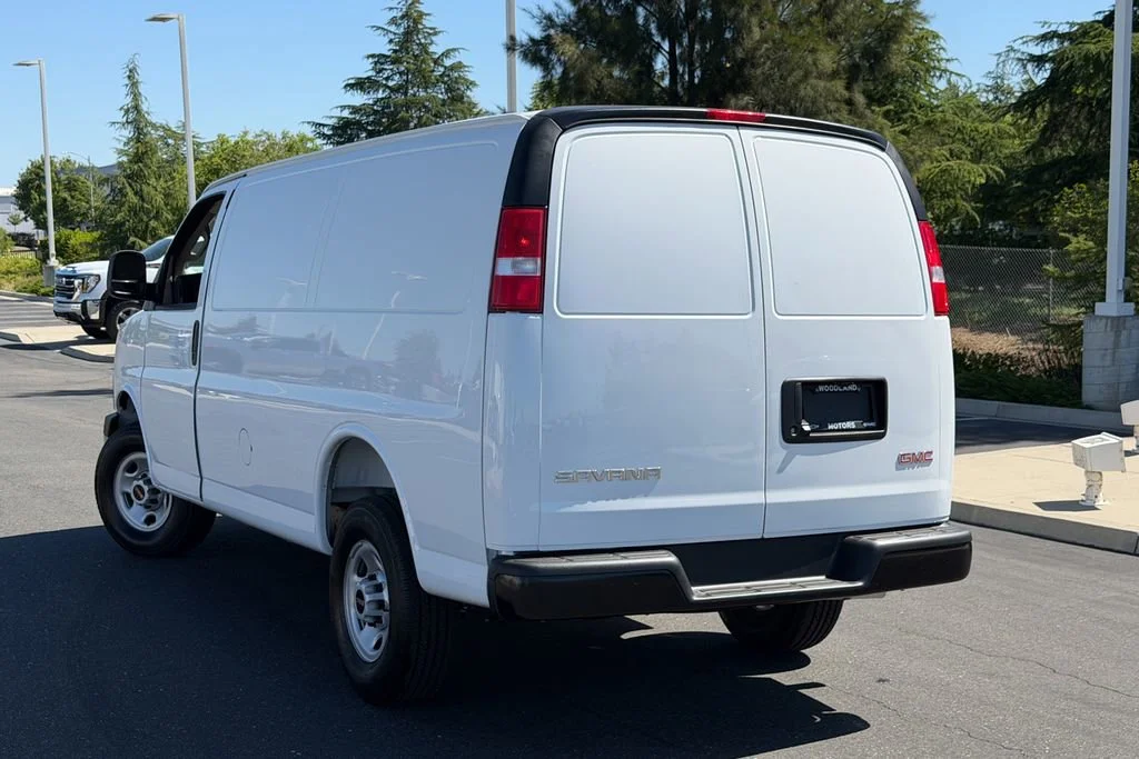New 2026 Summit White GMC Work Van image 7