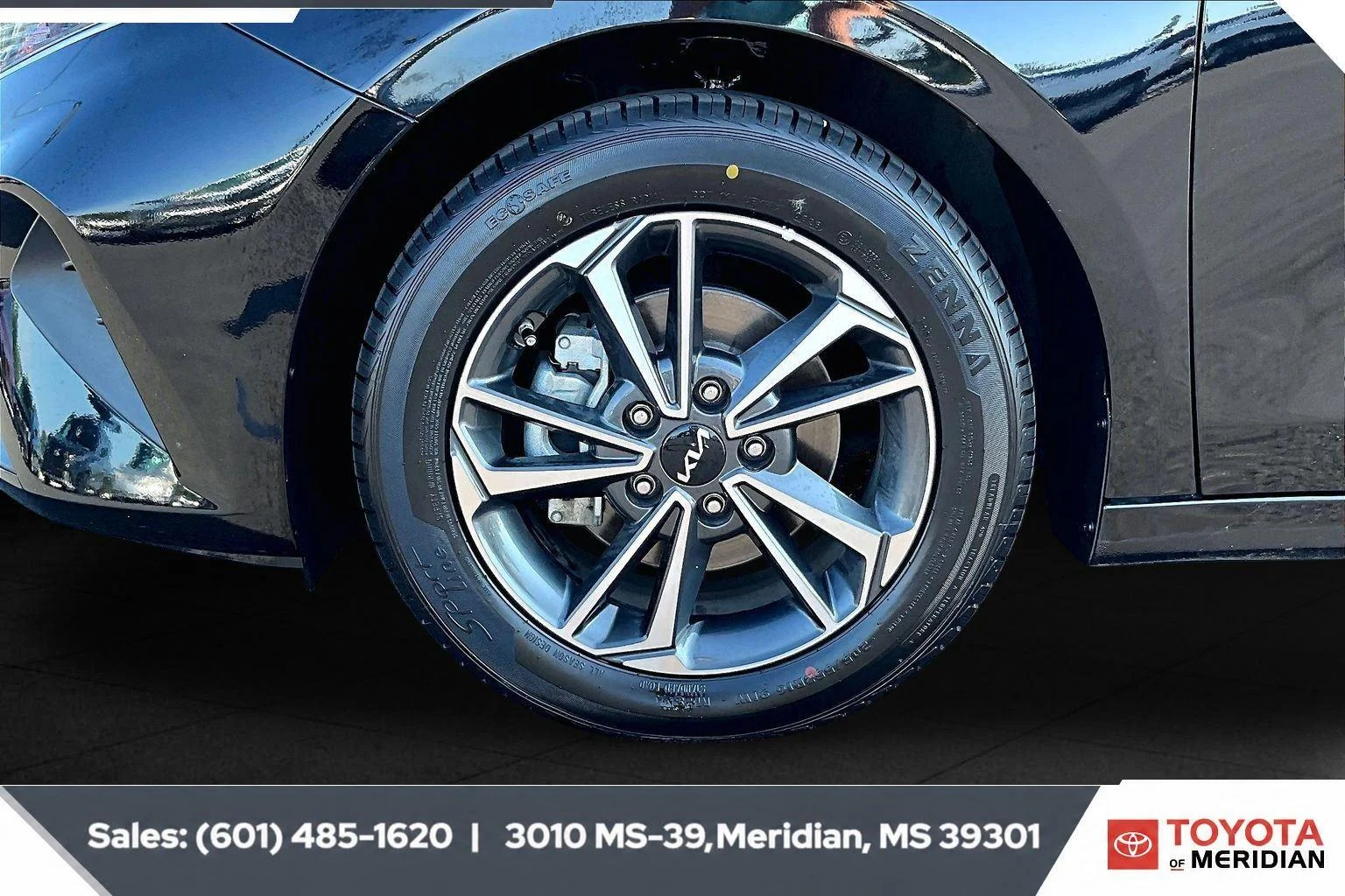 Used 2024 Aurora Black Pearl Kia LXS image 7