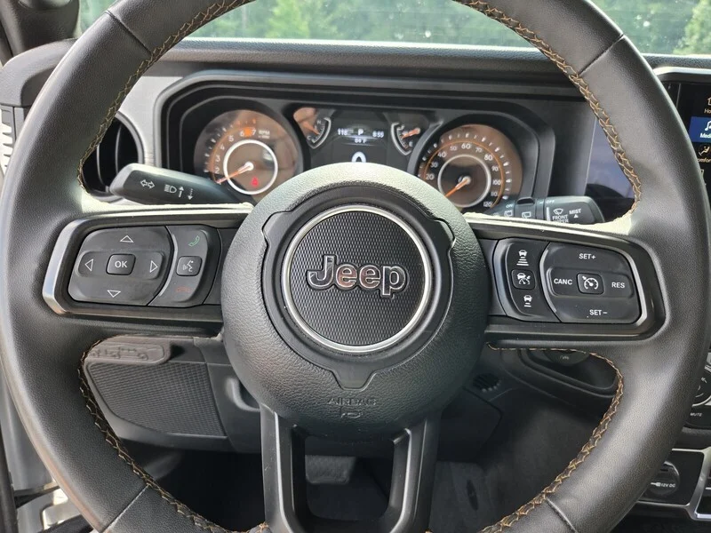 Used 2024 Silver Zynith Clearcoat JEEP SPORT S image 21