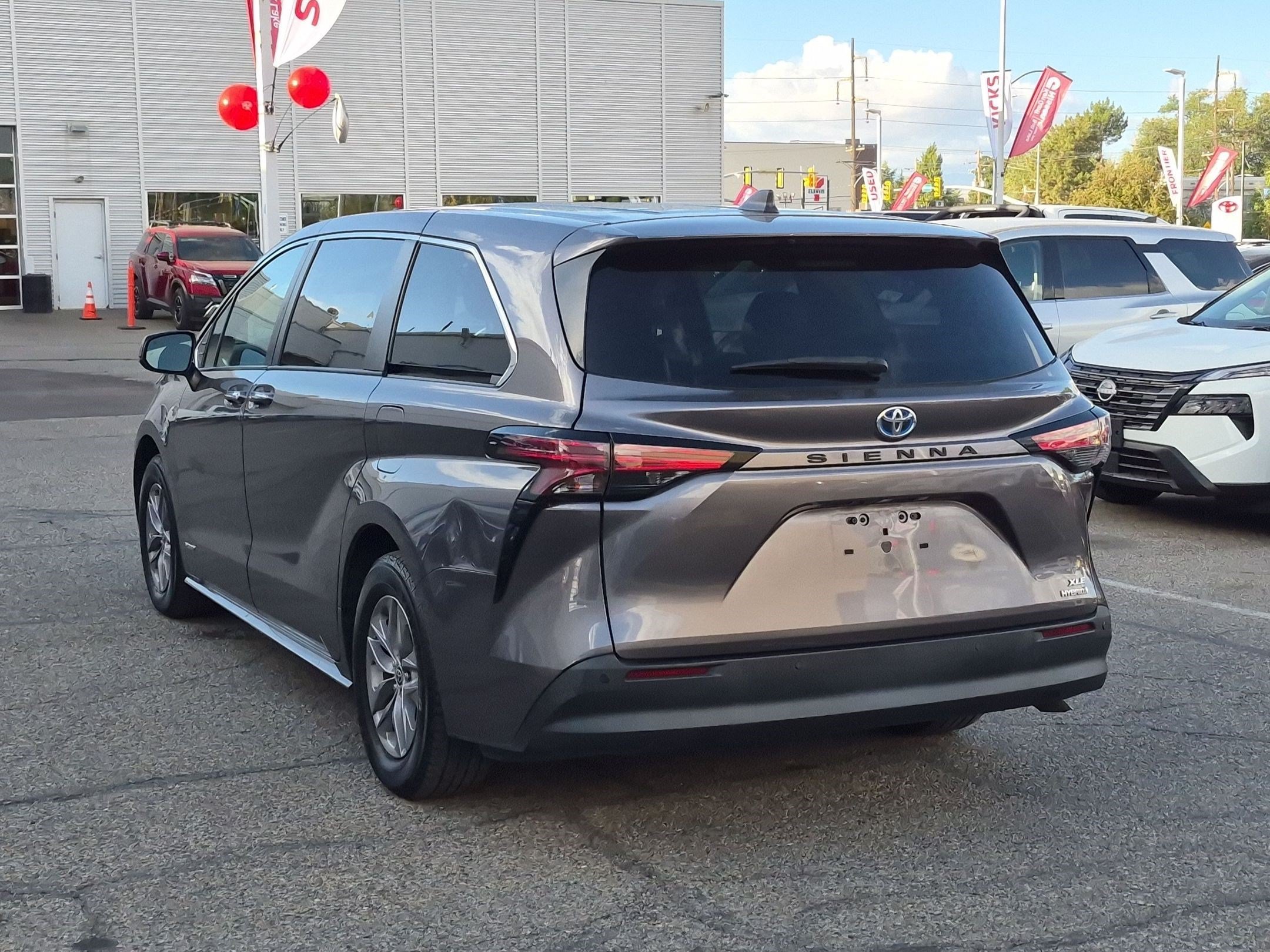 Used 2021 Predawn Gray Mica Toyota XLE image 5