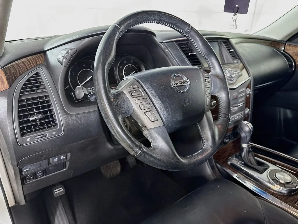 Used 2017 Pearl White Nissan SL image 10