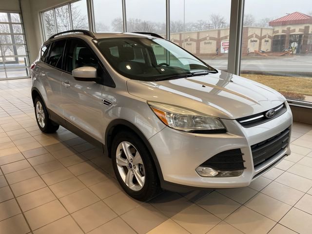 Used 2016 Ford Escape SE with VIN 1FMCU0G95GUA64555 for sale in Westland, MI