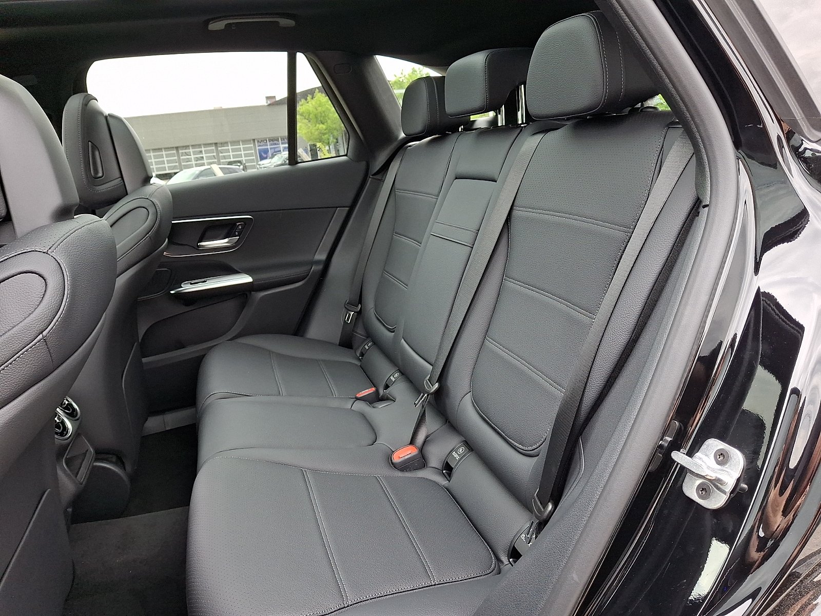 New 2026 Black Mercedes-Benz GLC 300 image 8